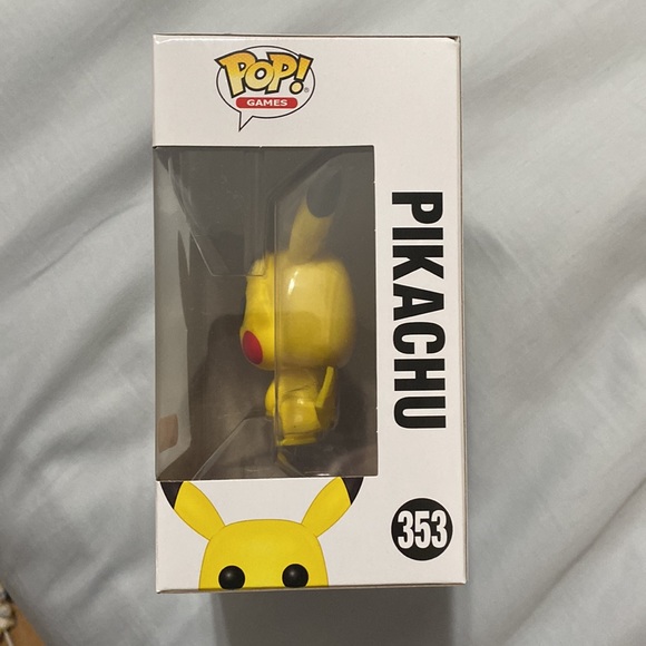 Pikachu Funko Pop Target Exclusive - Picture 2 of 6